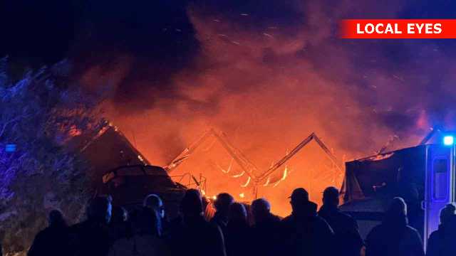 Voldsom brand i en havneby - Nyheder